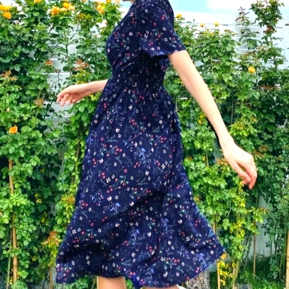 A Line Ditsy Dress - Picture 3 of 4